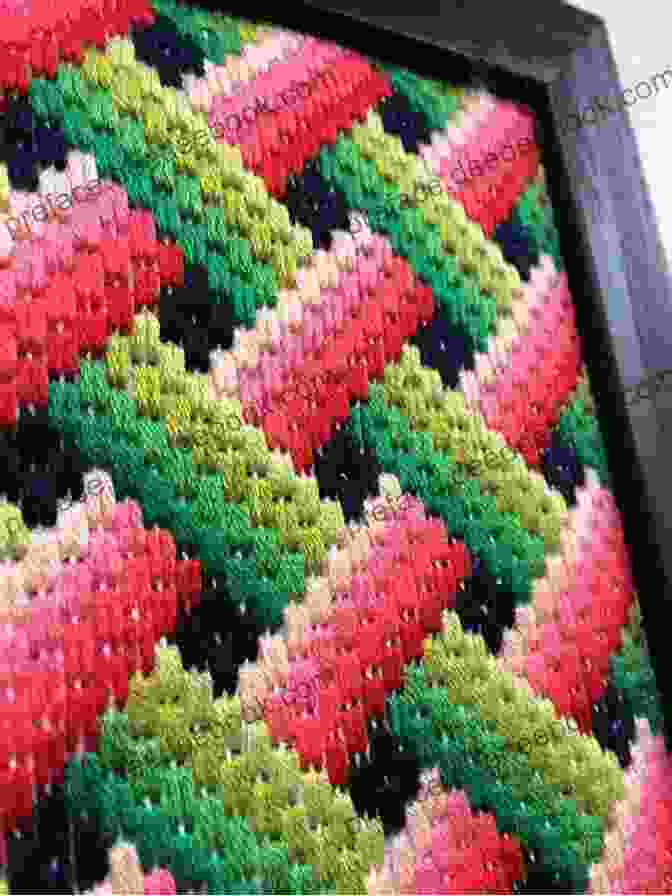Image Of The Florentine Stitch Used In Bargello Needlepoint Bargello Needlepoint Guideline For Beginners: Basic Technique And Things Related To Bargello Needlepoint